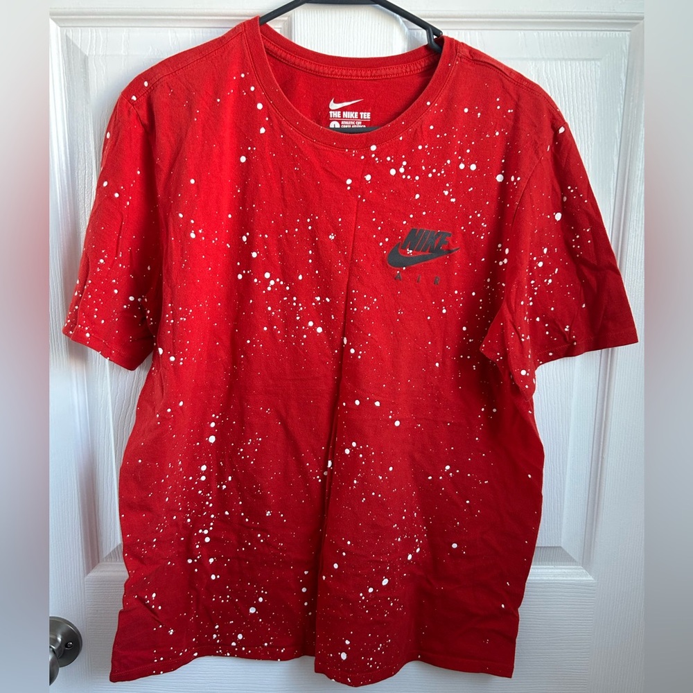 Nike Men’s T-shirt